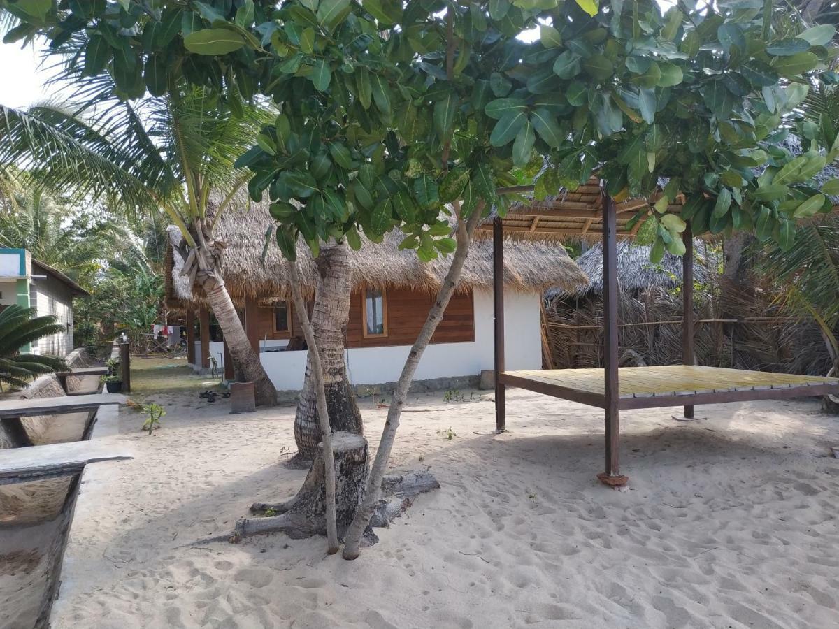 Bungalow การีมุนยาวา ภายนอก รูปภาพ